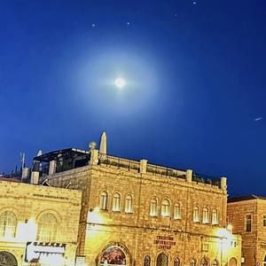 Meet your Posher, Deborah